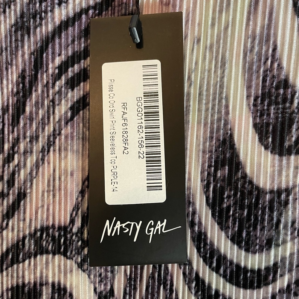 Nasty Gal Swirl Print in Purple and Black